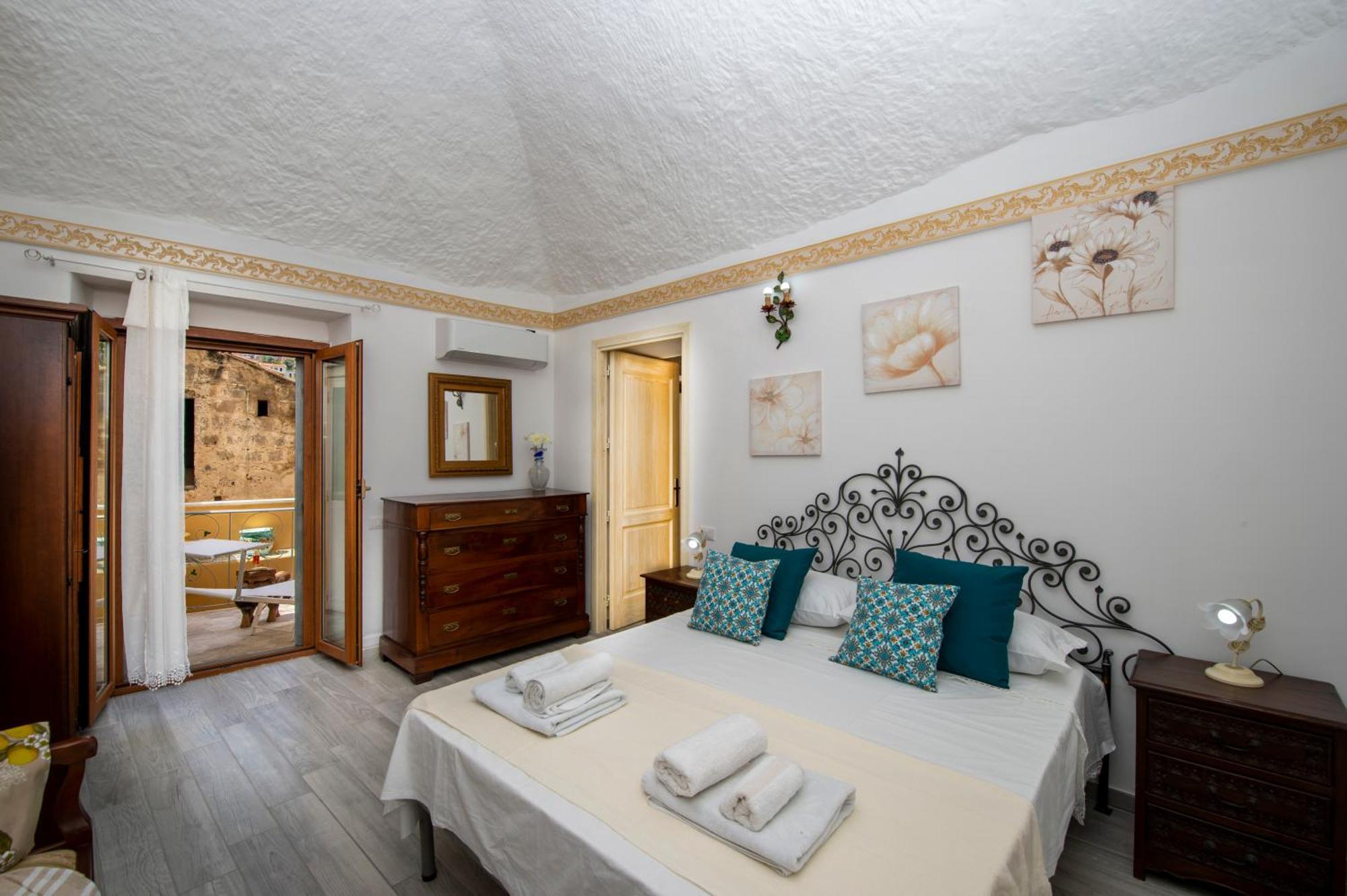 Amore Rentals - Casa Barbera B Positano Esterno foto